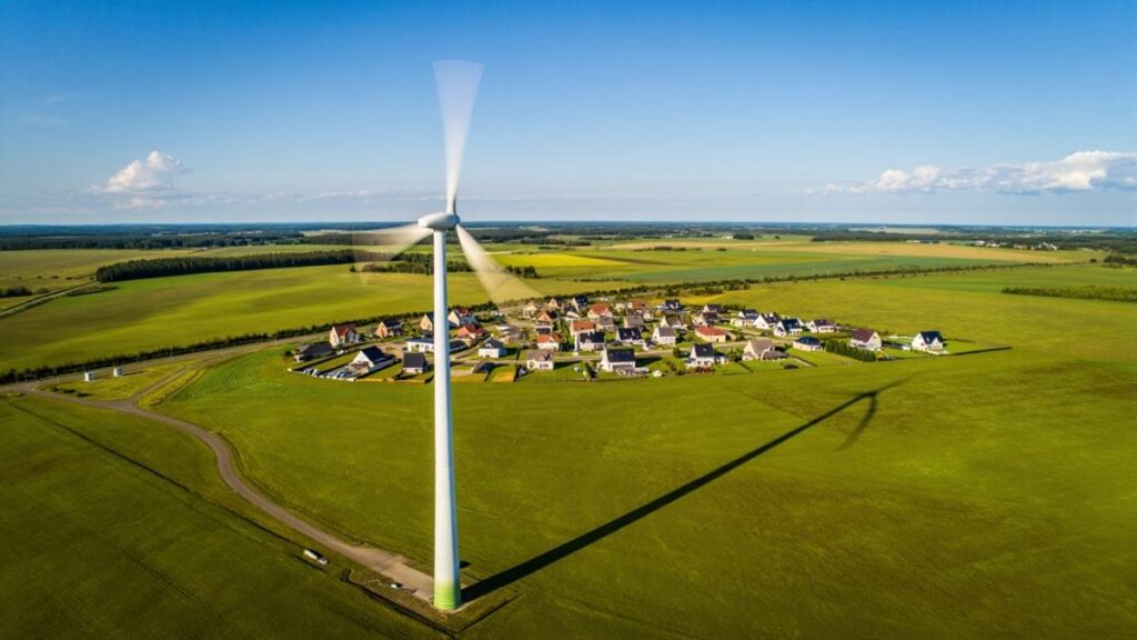 Infographic showing how many homes can be powered by a single wind turbine